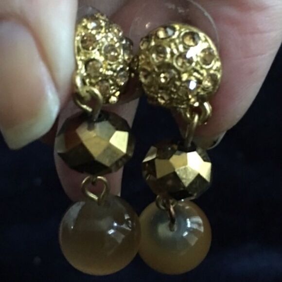 MONET EARRINGS!   - Picture 9 of 9